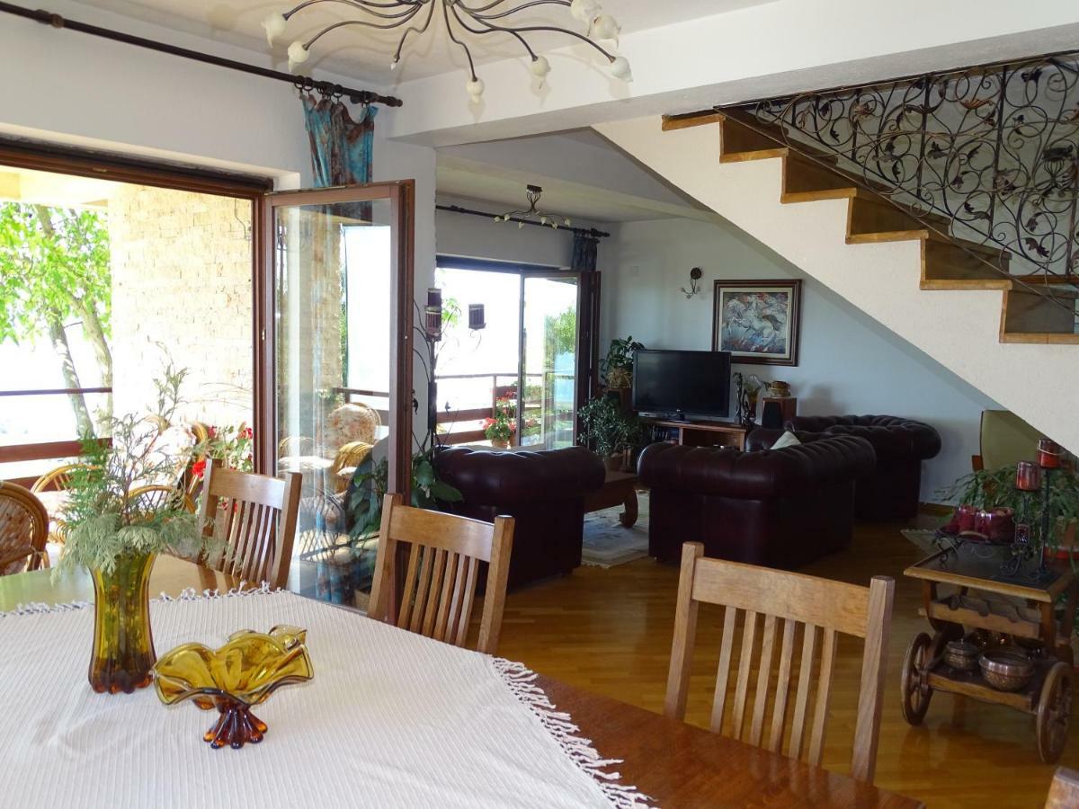 Villa Marija โอครีด ภายนอก รูปภาพ